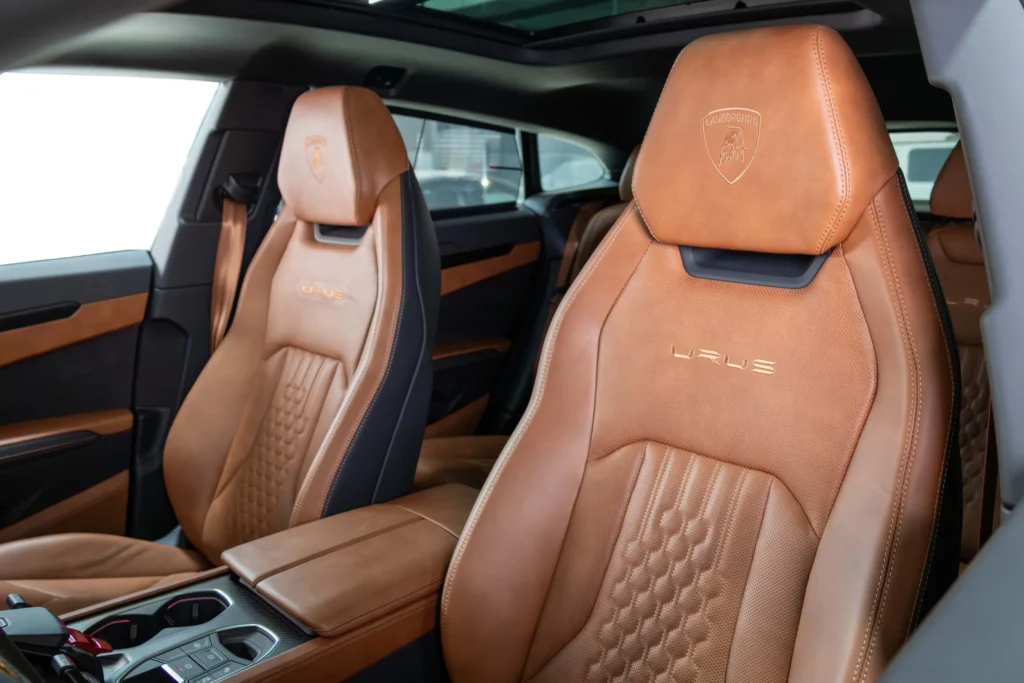 Lamborghini Urus S Image