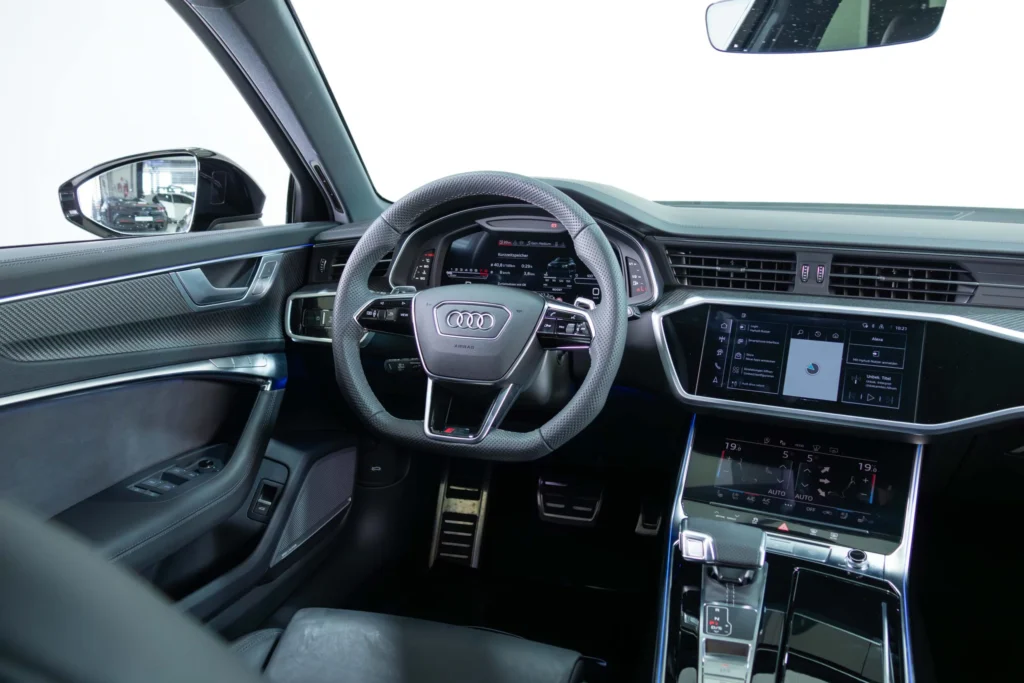 Audi RS6 Avant luxury cars for sale in Dubai