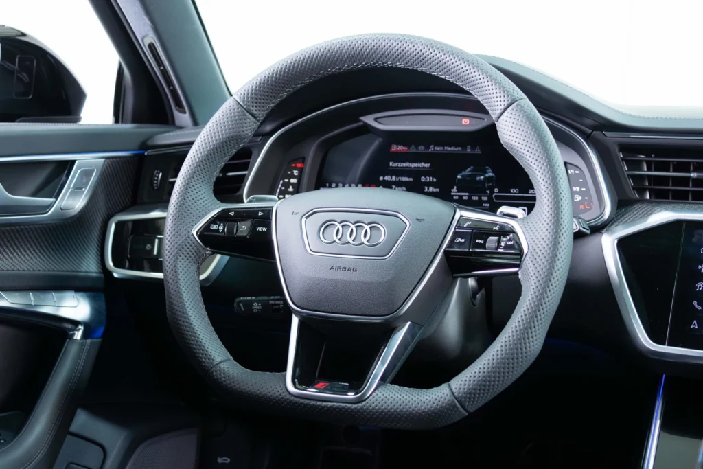 Audi RS6 Avant luxury cars for sale in Dubai