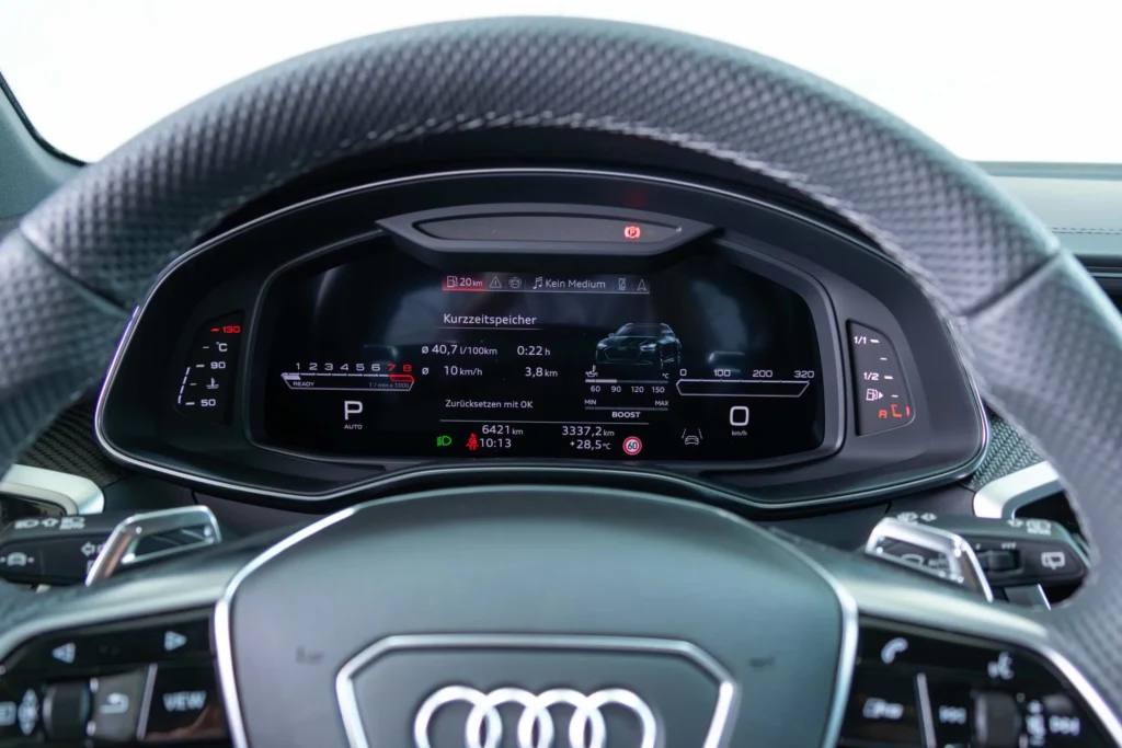 Audi RS6 Avant luxury cars for sale in Dubai