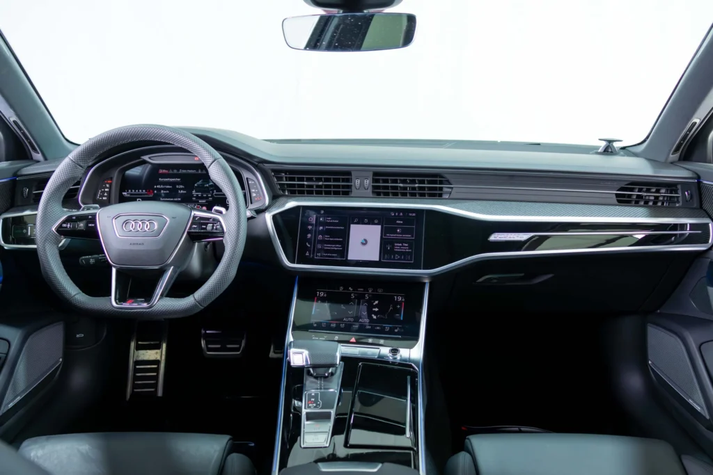 Audi RS6 Avant luxury cars for sale in Dubai
