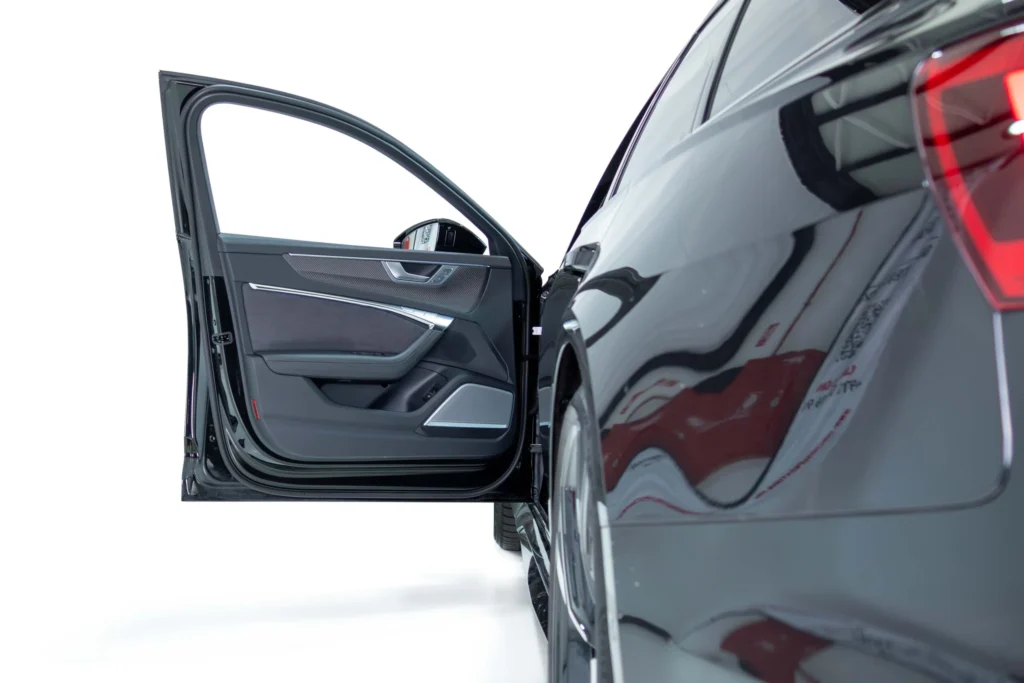 Audi RS6 Avant luxury cars for sale in Dubai