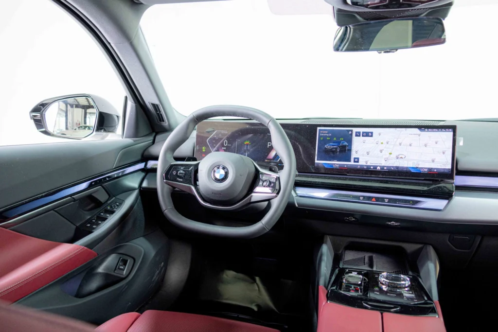 BMW 520i luxury cars for sale in UAE