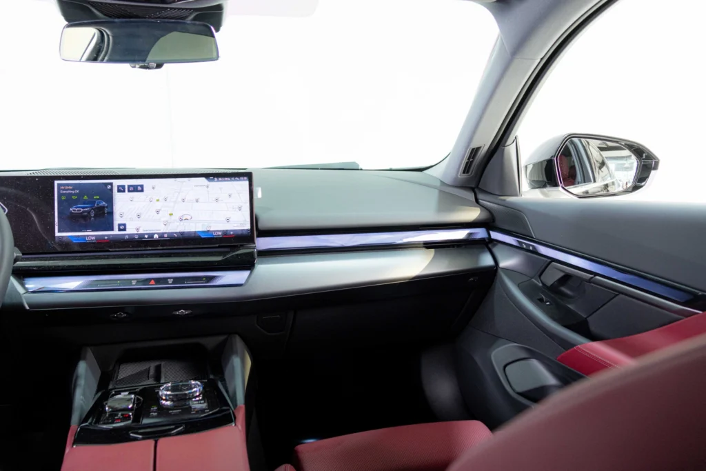 BMW 520i luxury cars for sale in UAE