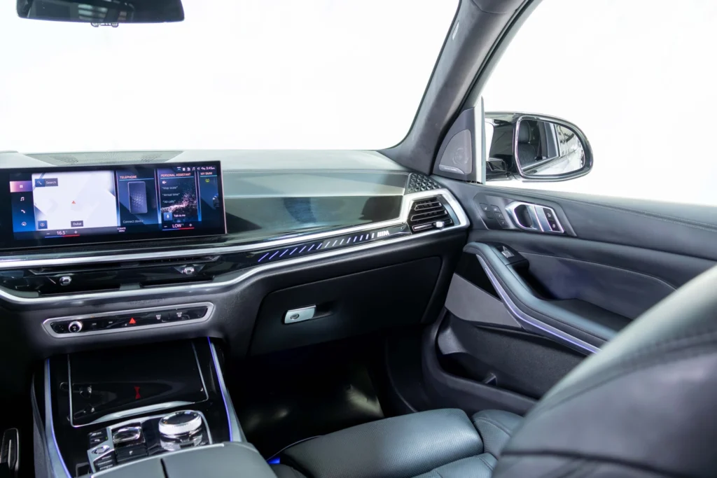 BMW X7 M60i M – Sport luxury cars for sale in UAE