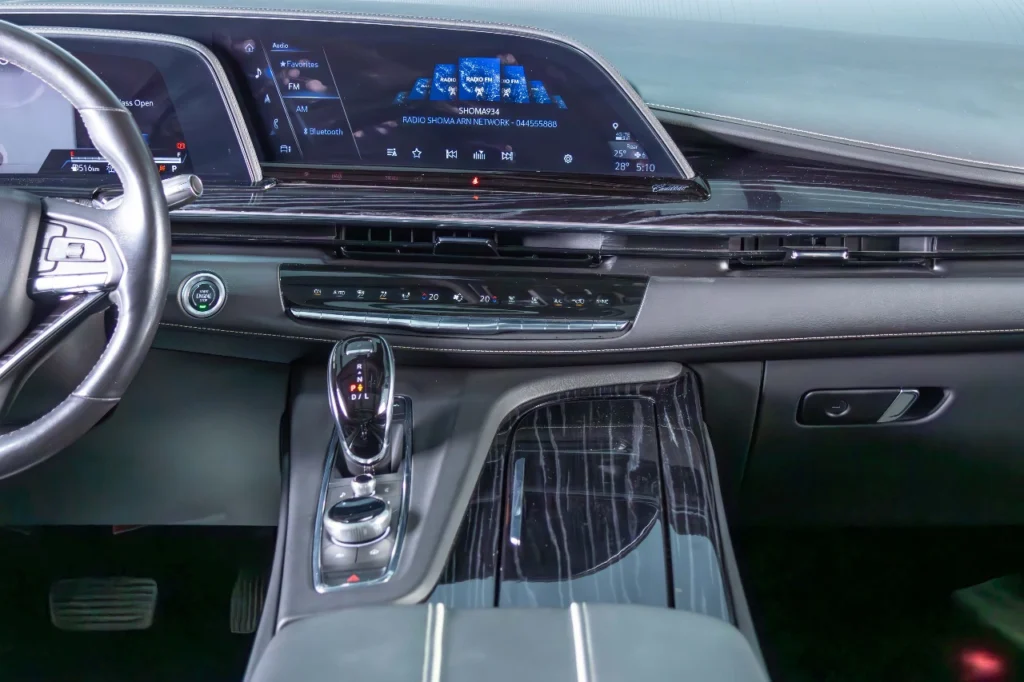 Cadillac Escalade Sport 600 Image
