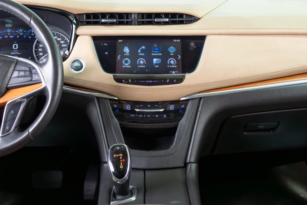 Cadillac XT5 Platinum Image