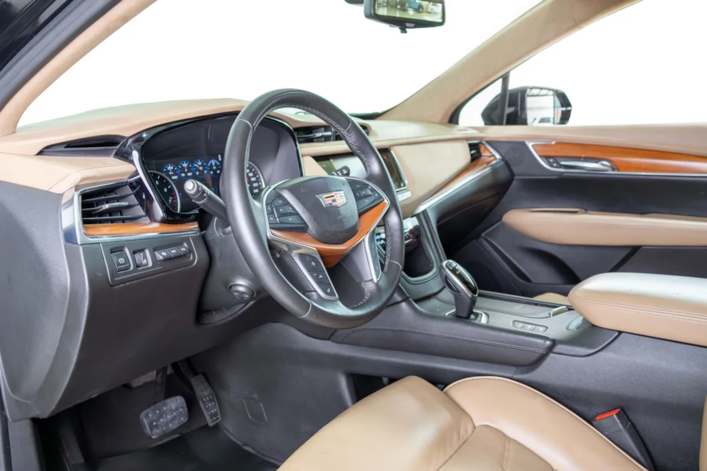 Cadillac XT5 Platinum Image