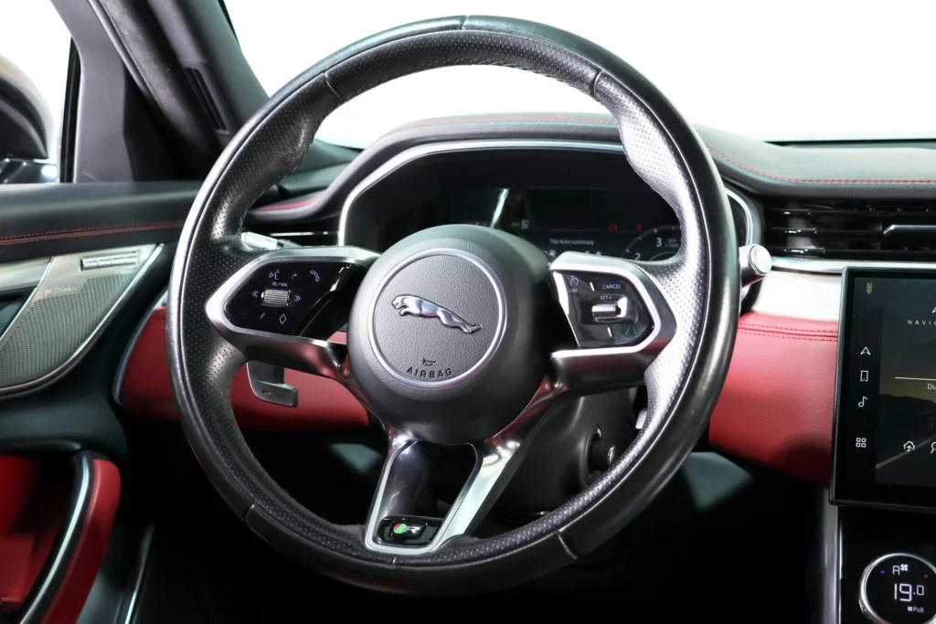 Jaguar XF R Sport Image