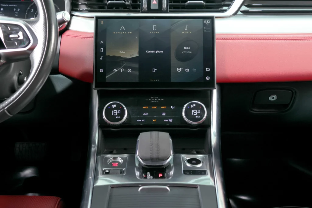 Jaguar XF R Sport Image