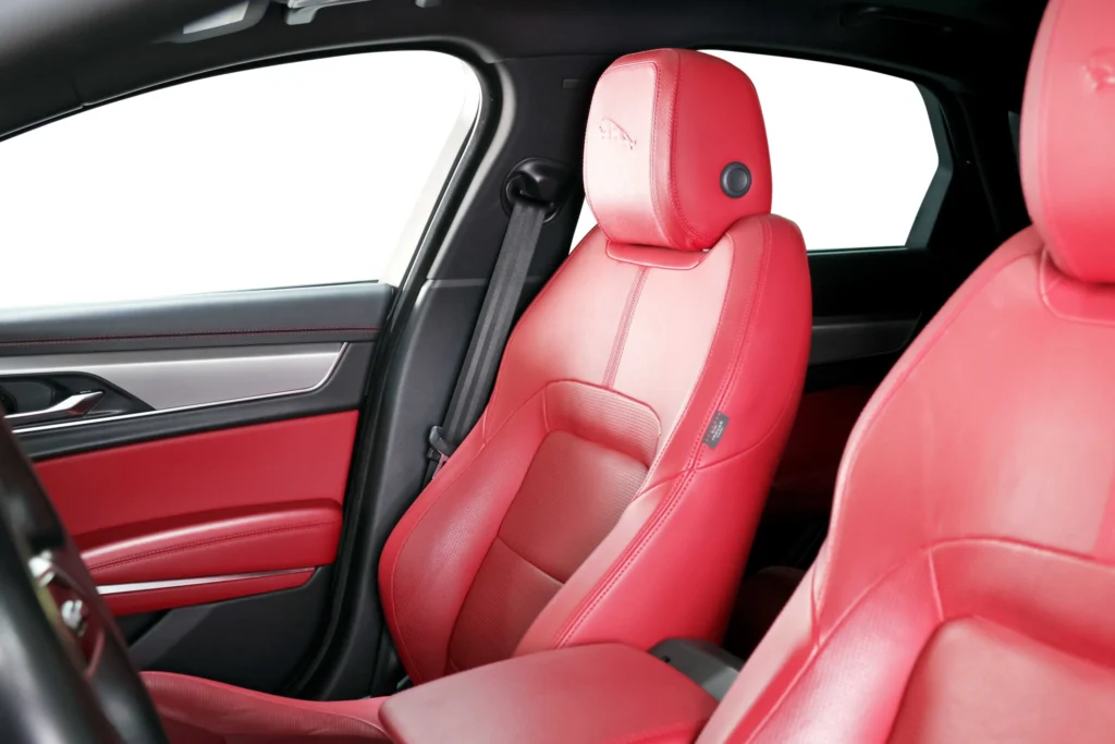 Jaguar XF R Sport Image