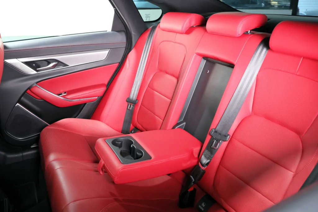 Jaguar XF R Sport Image