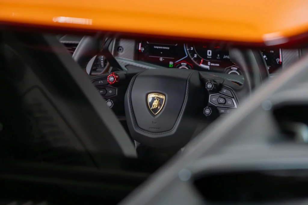 Lamborghini Revuelto Image