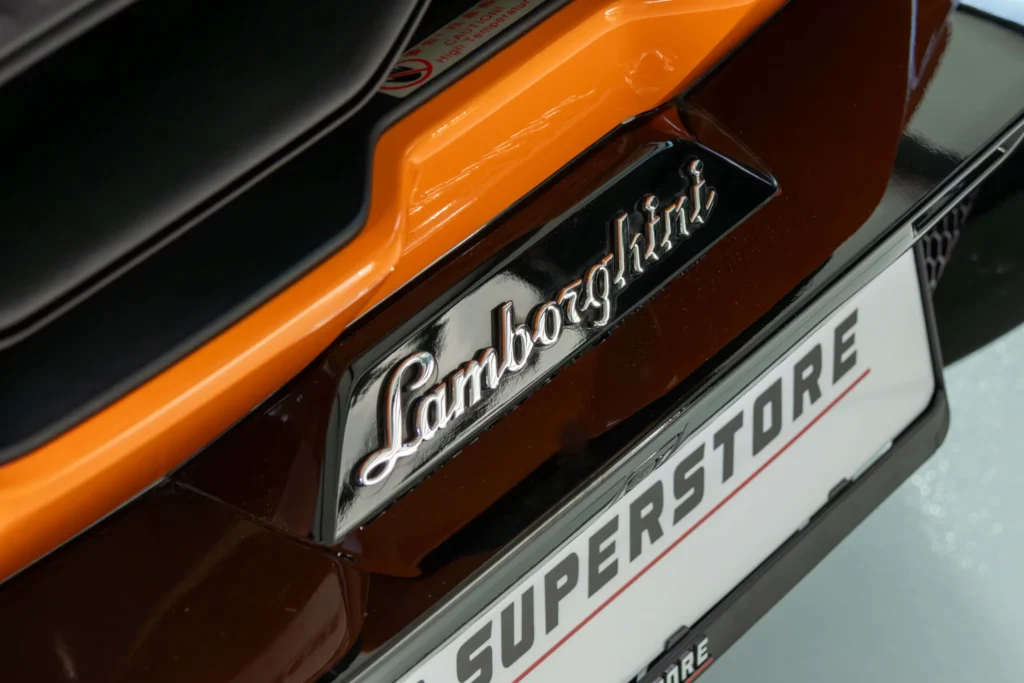 Lamborghini Revuelto Image