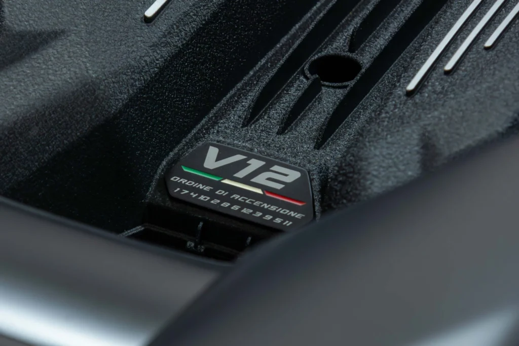 Lamborghini Revuelto Image
