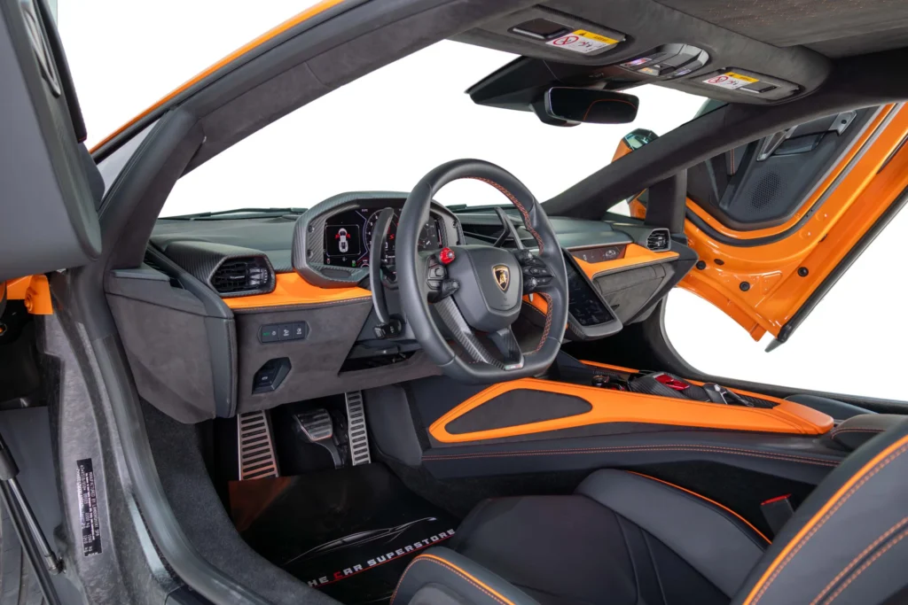 Lamborghini Revuelto Image