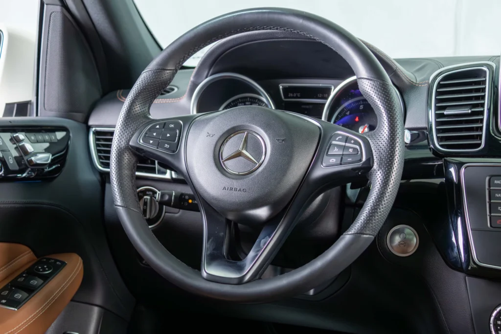 Mercedes Benz GLE400 luxury cars for sale in UAE