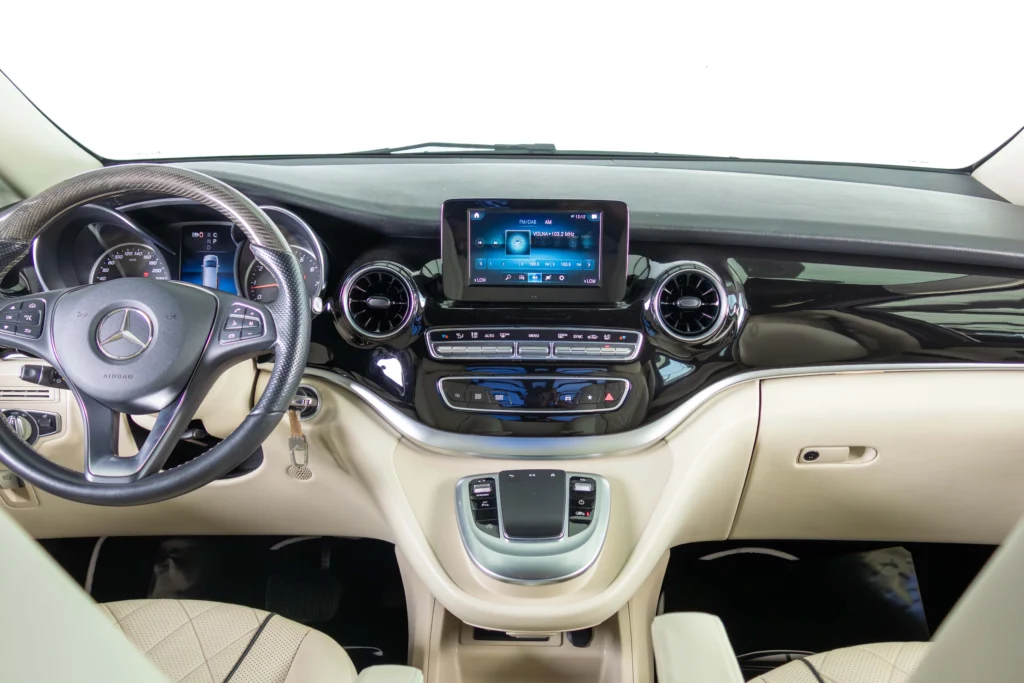 Mercedes Benz V 250 for sale at Dubai