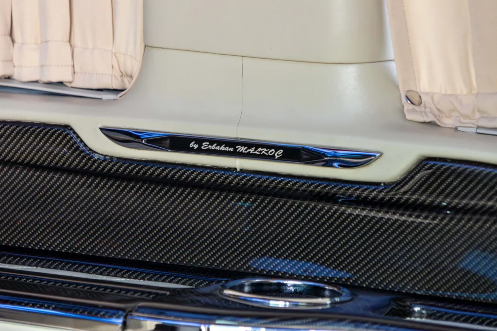 Mercedes Benz V 250 for sale at Dubai