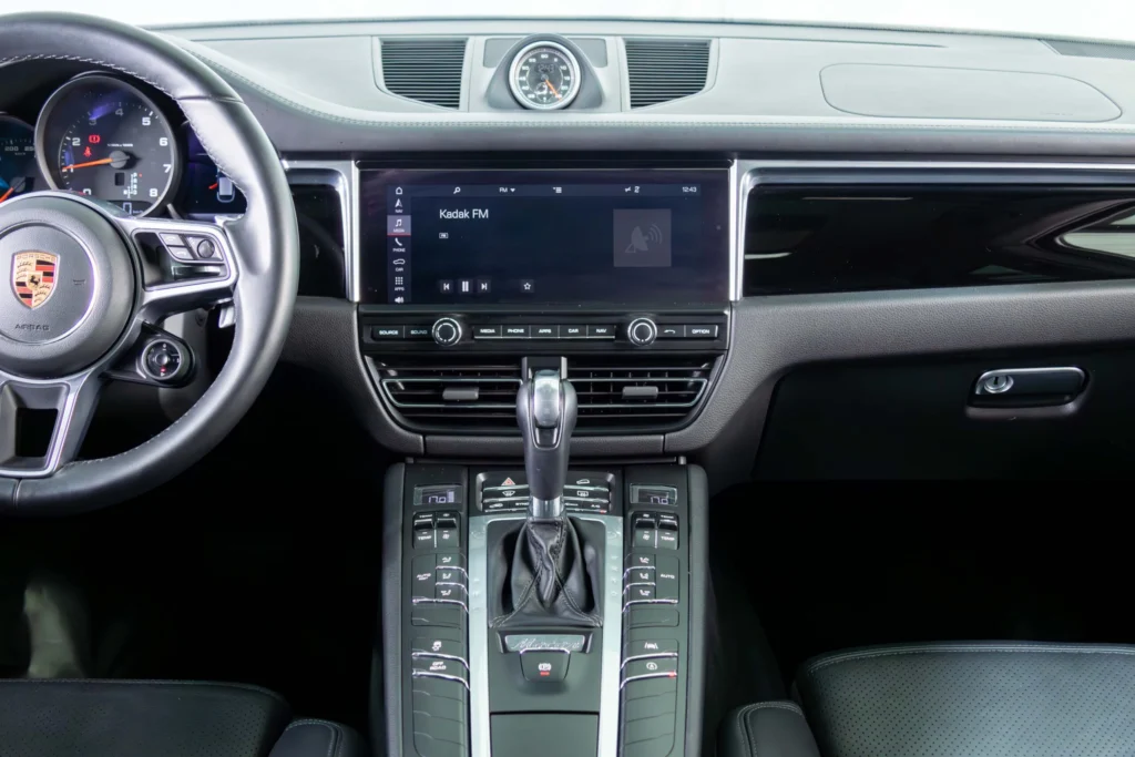 Porsche Macan luxury cas for sale in UAE