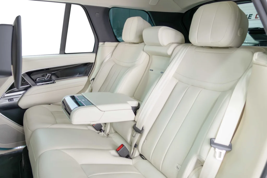 Range Rover P530 HSE luxury cars for sale in UAE