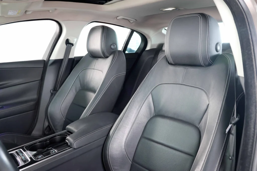 Jaguar XE 25T R Sport Image