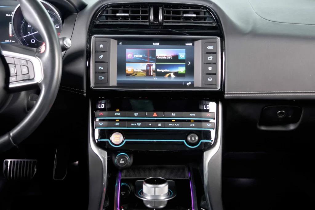 Jaguar XE 25T R Sport Image
