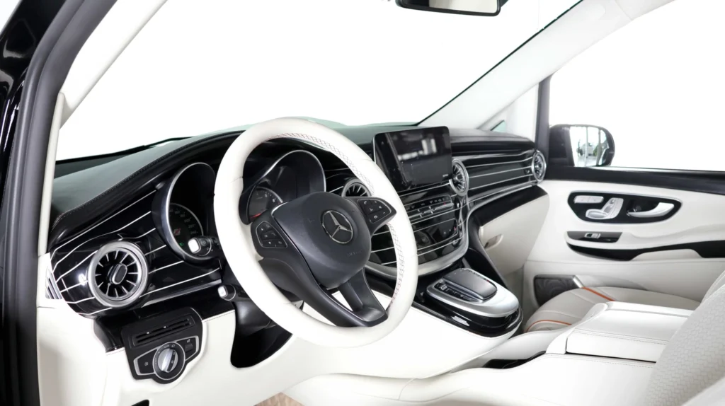 Mercedes Benz V250 VIP Image