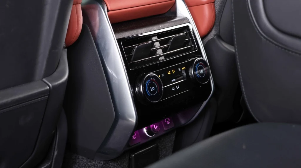 Range Rover SV SUV cars for sale in UAE