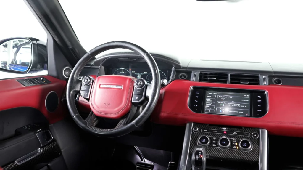 Range Rover Sport SVR Image