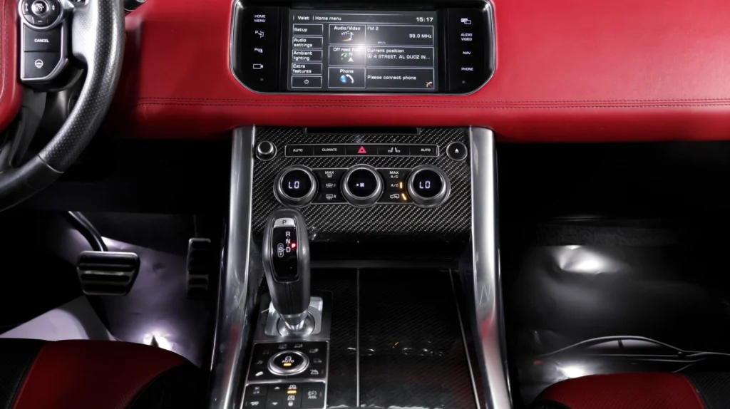 Range Rover Sport SVR Image