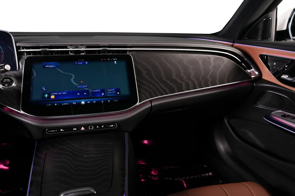 Mercedes Benz E200 Image