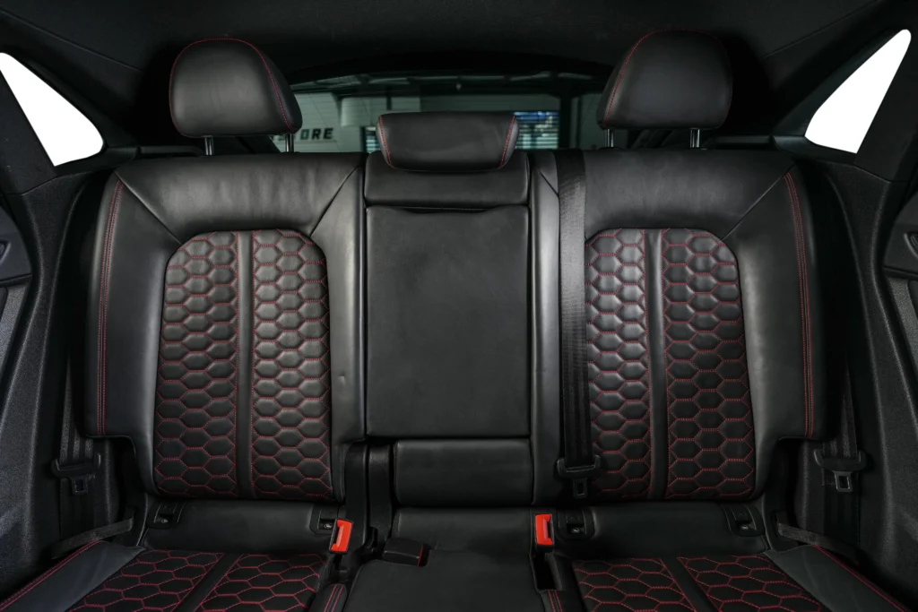 Audi ️RSQ3 Sportback Image