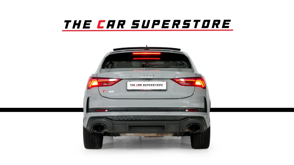 Audi ️RSQ3 Sportback Image