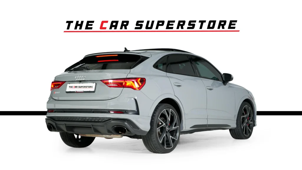 Audi ️RSQ3 Sportback Image