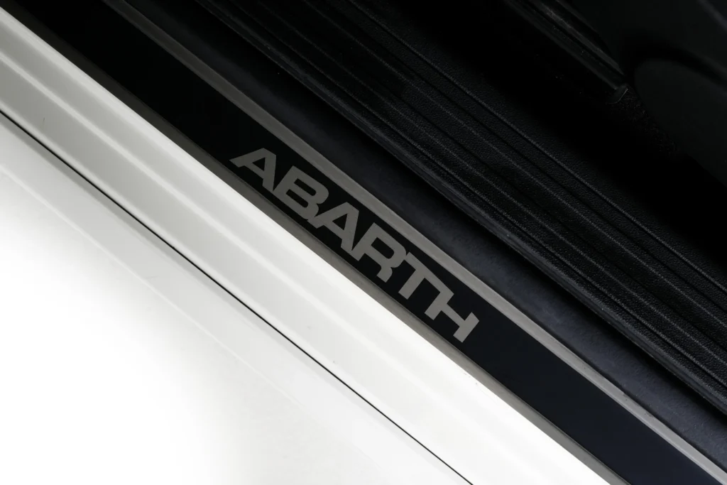 Fiat 500 Abarth 595 Competizione Image
