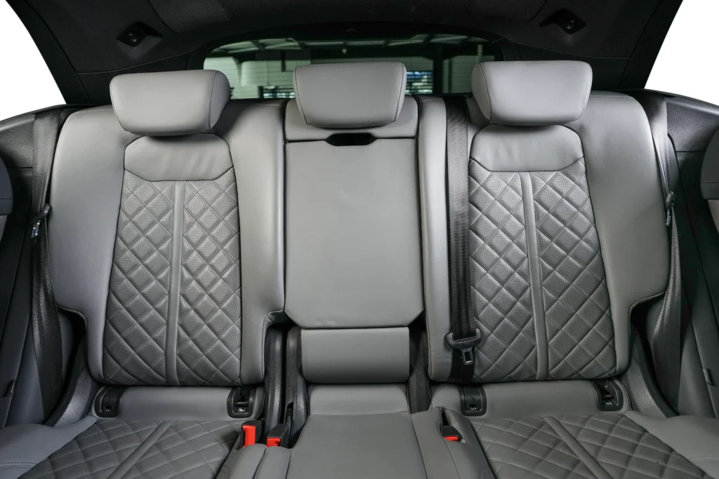 Audi Q8 S line Image