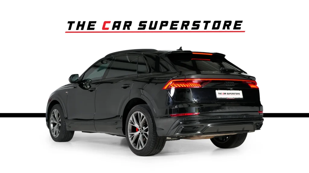 Audi Q8 S line Image