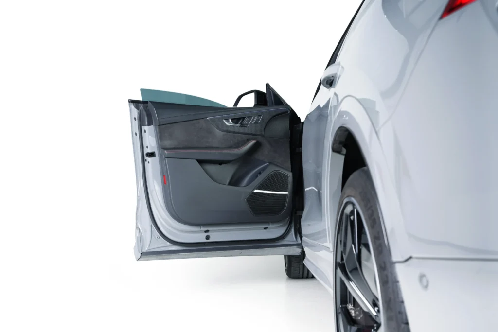 Audi RSQ8 Image