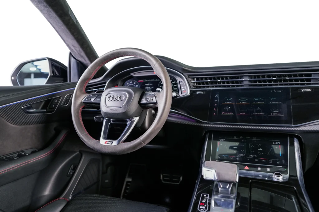 Audi RSQ8 Image