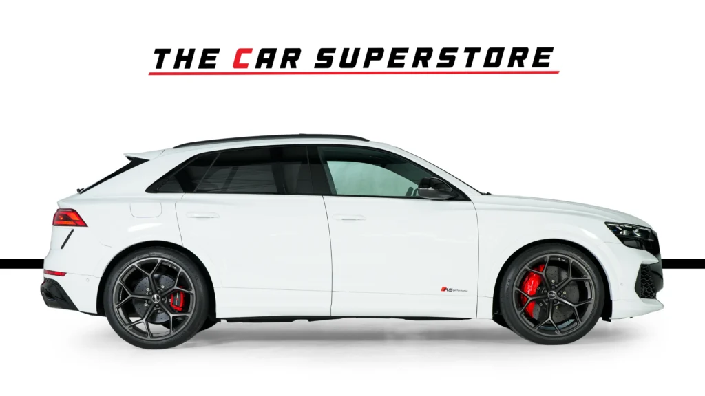 AUDI RSQ8 Performance Image