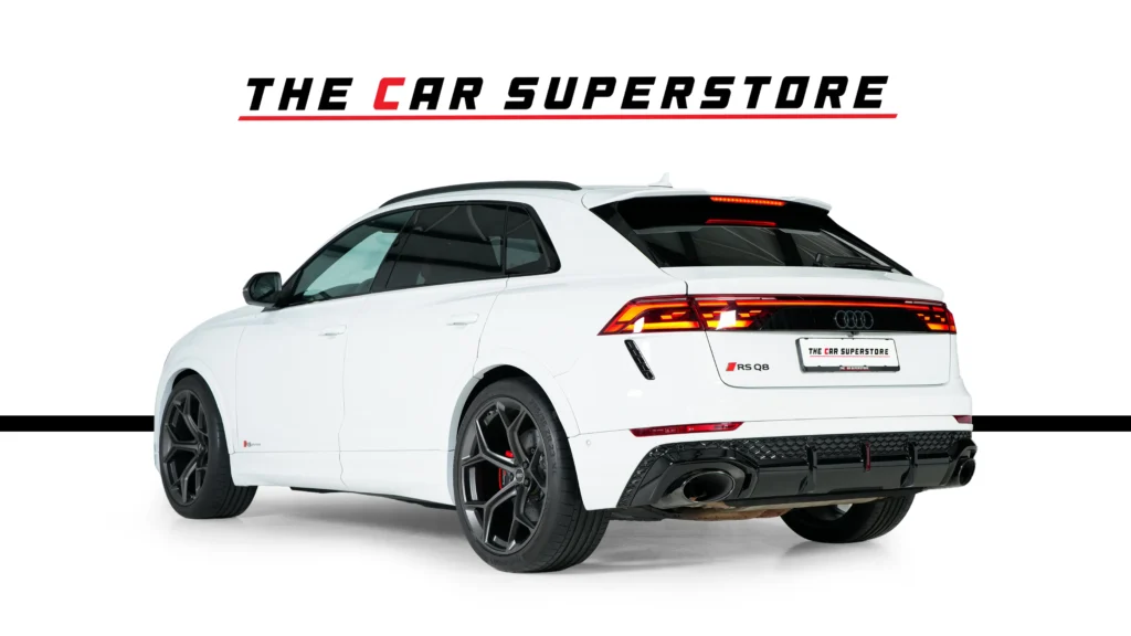 AUDI RSQ8 Performance Image