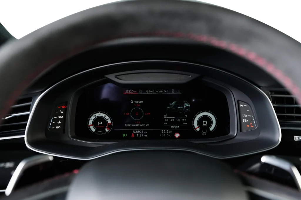 AUDI RSQ8 Performance Image