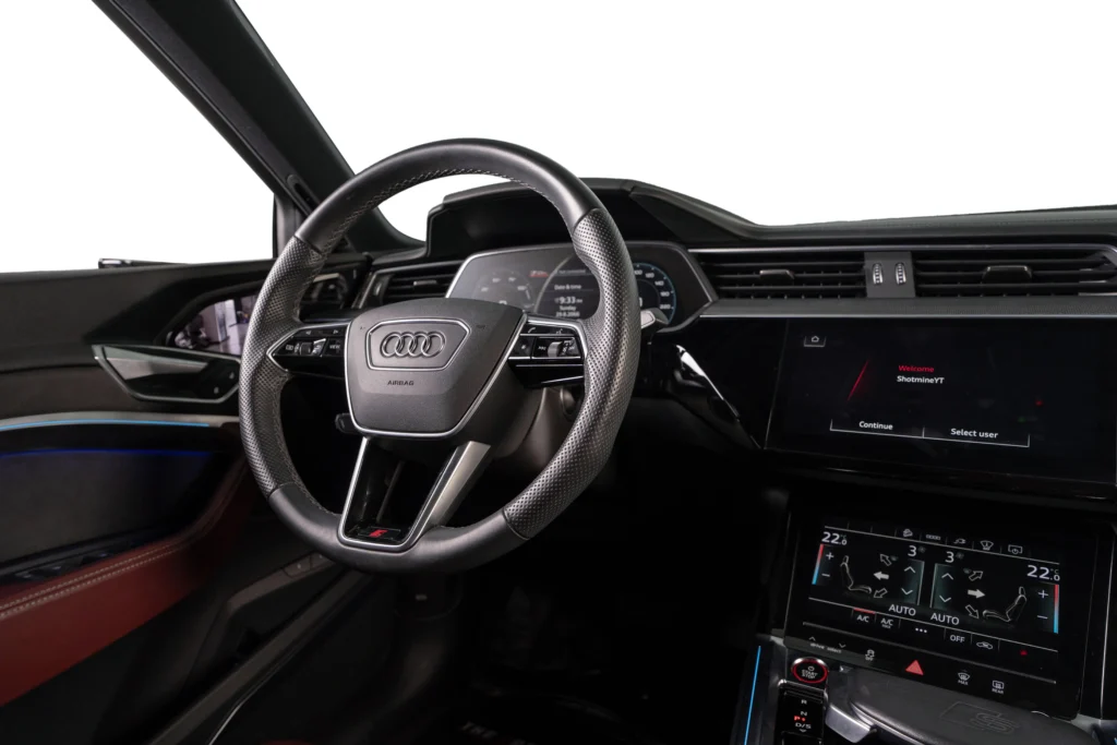 Audi E-Tron 50 Quattro Image