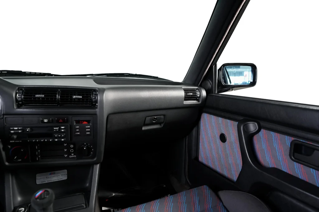 BMW E30 M3 Evolution III Image