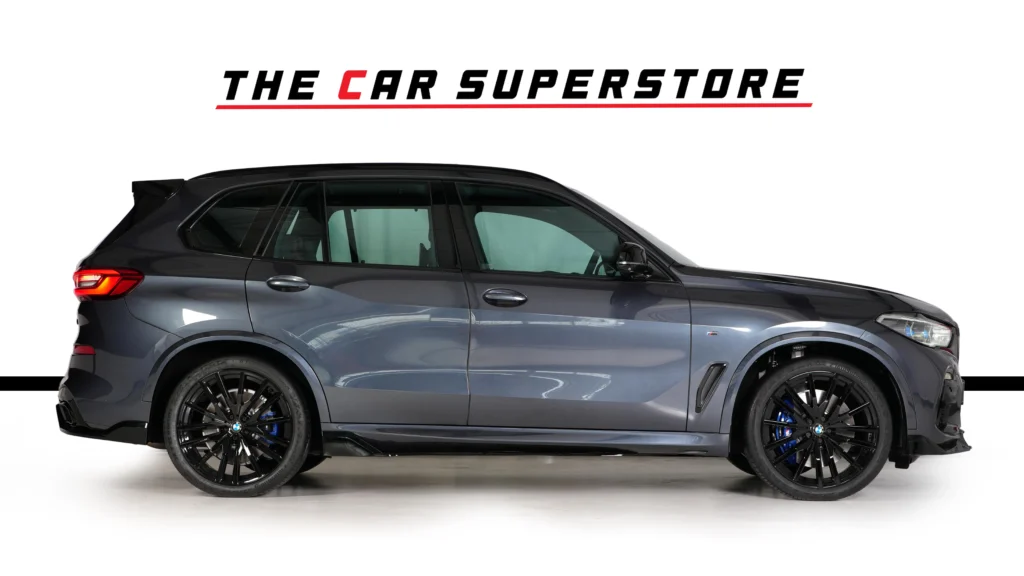 BMW X5 M50i Image