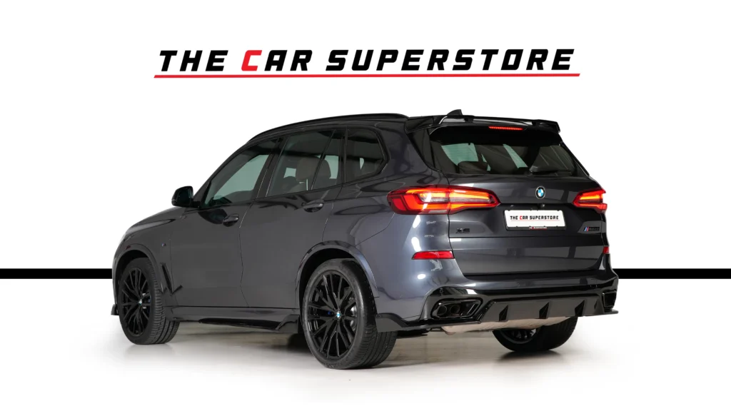 BMW X5 M50i Image