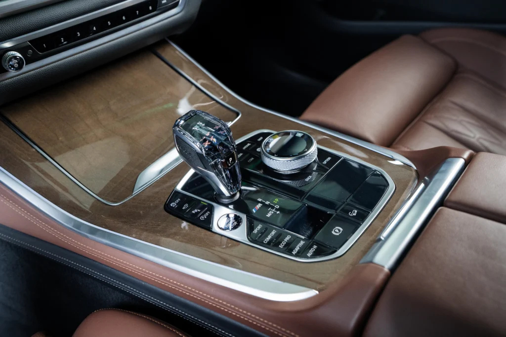 BMW X5 M50i Image