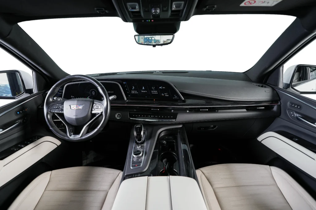 Cadillac Escalade – Image 9