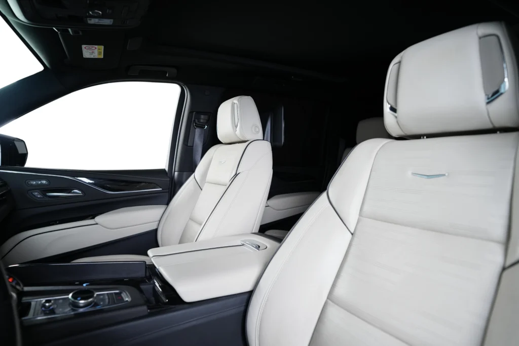 Cadillac Escalade – Image 15